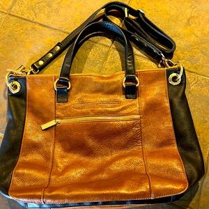 Hammett satchel with adjustable strap two tones soft leather, suede interior